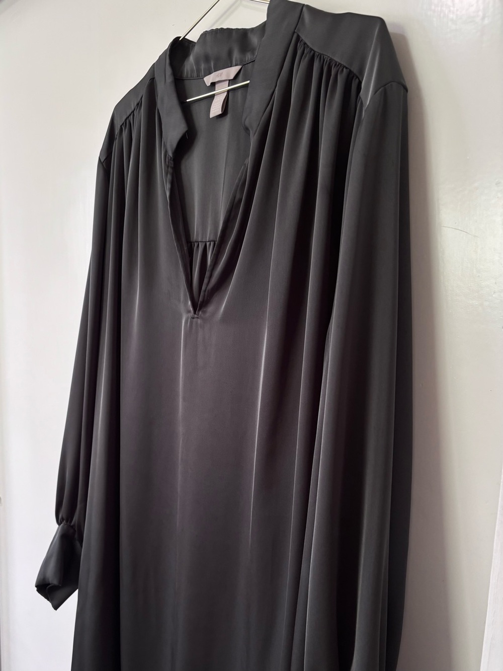 H&M| Deep Green Satin V-Neck Long Sleeve Oversized Tunic Shirt Dress Sz XXL - Picture 3 of 8